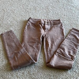 Women’s khaki jeggings